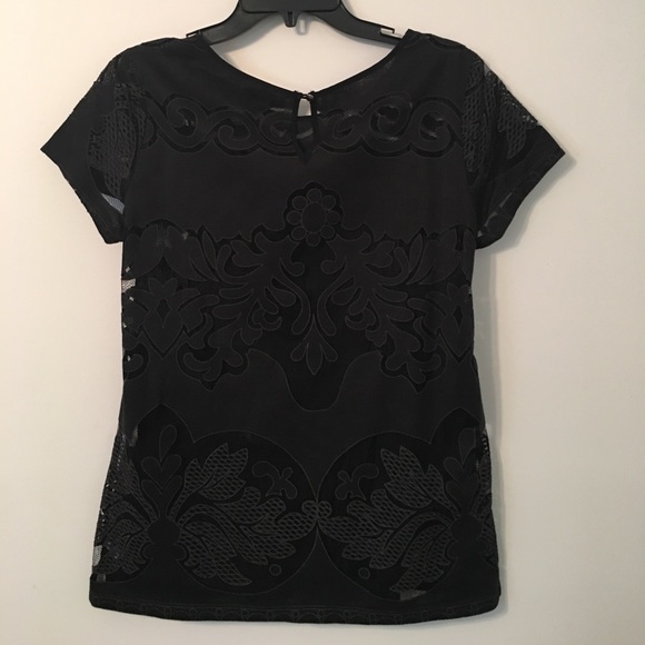 Banana Republic Short Sleeved Lace Top - Picture 4 of 4